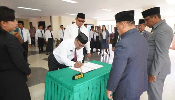 Lantik Pejabat, Bupati Halut : Setiap Jabatan Tidak Absolut