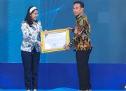 Pemkab Haltim Jadi Satu-satunya Penerima Penghargaan dari BKKBN