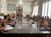 Rapat Bersama Pimpinan OPD yang Baru, Sekda Haltim Tekankan Soal Koordinasi