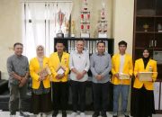 Sabet 2 Medali Emas di IMTQ Internasional, Mahasiswa Unkhair Dapat Penghargaan Rektor