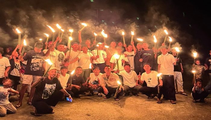 Sambut Hari Raya Idul fitri 1447 Hijriah Pemuda Desa Wainin Gelar Pawai Obor